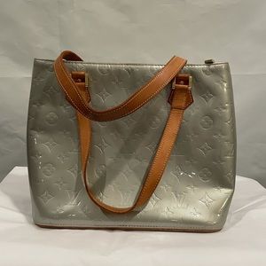 Louis Vuitton Vernis handbag